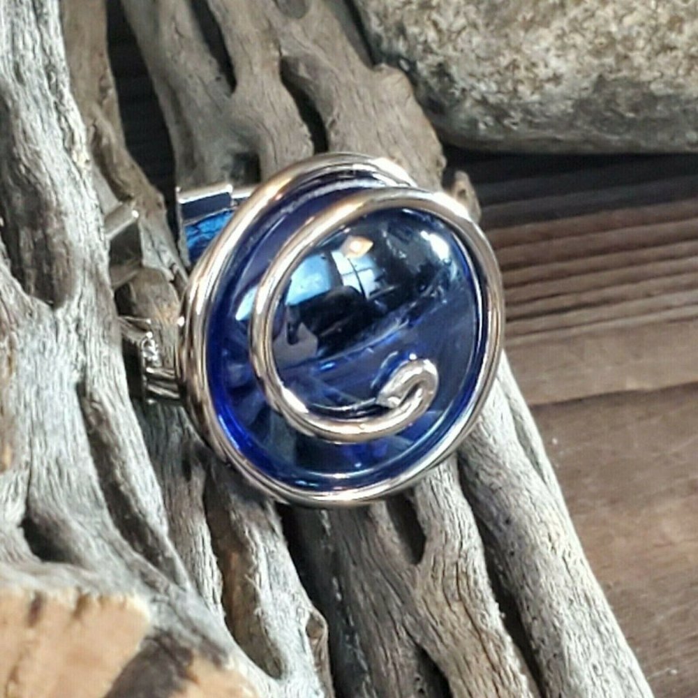 Handcrafted Edgy Cobalt Blue Silver Spiral Luster Glass Bauble Ring - Picture 6 of 8